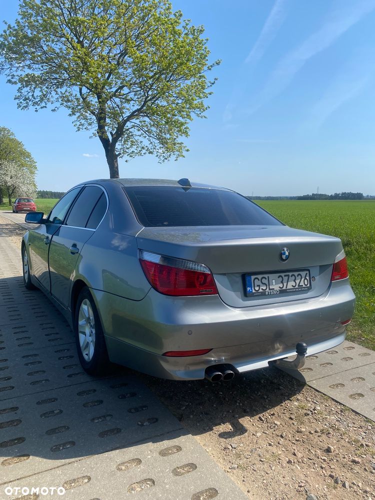BMW Seria 5 520i - 3