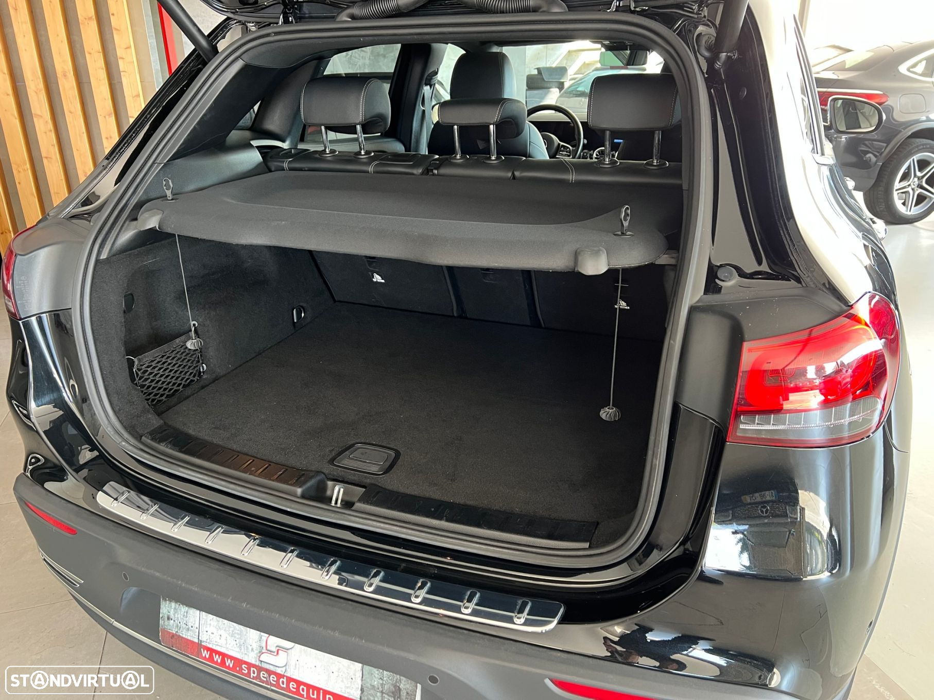 Mercedes-Benz EQA 250+ Progressive - 10