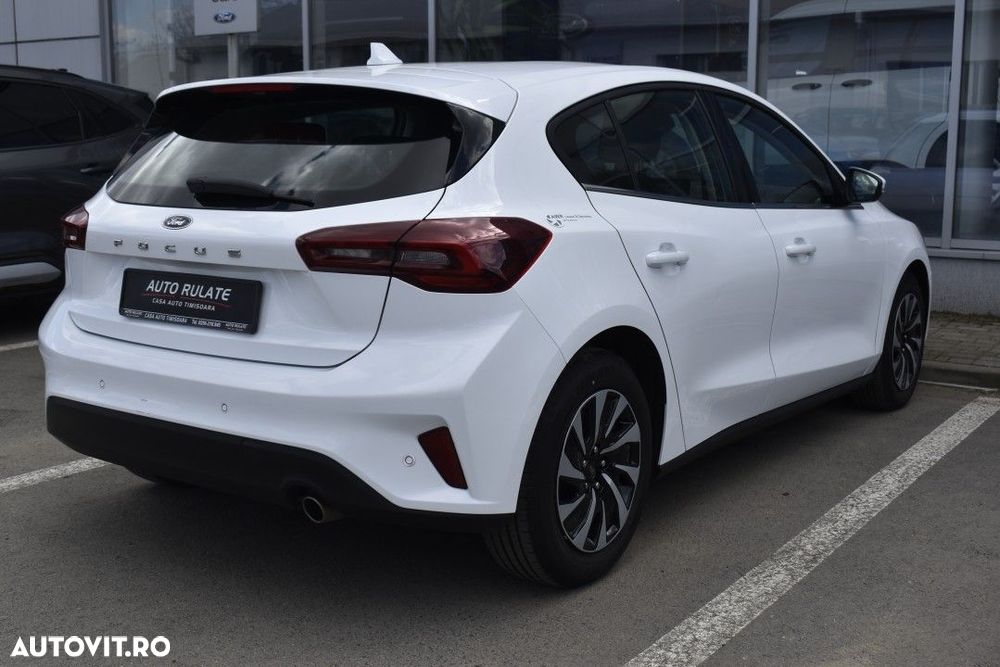 Ford Focus 1.0 EcoBoost 6MT MHEV Titanium - 5