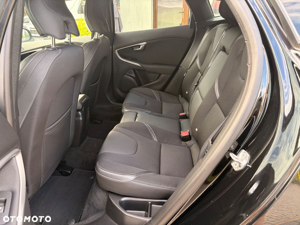 Volvo V40 T2 RDesign - 8