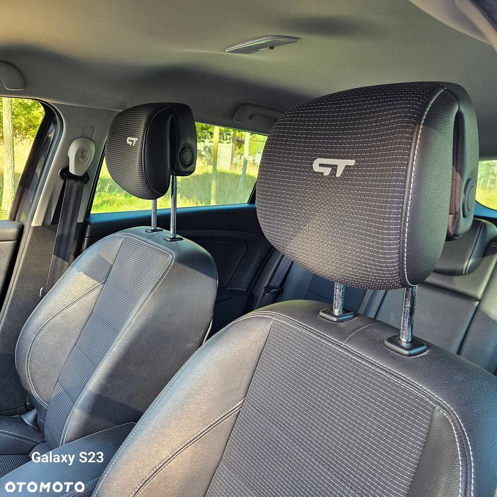 Renault Megane TCe 180 GT - 16