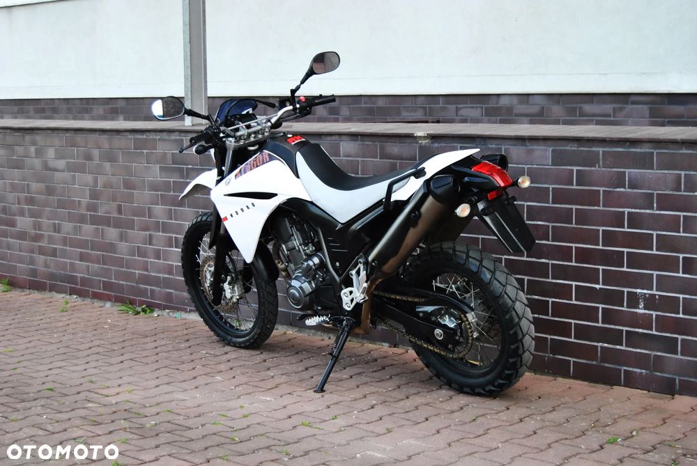 Yamaha XT - 6