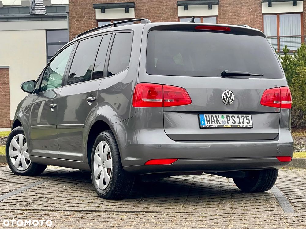 Volkswagen Touran 2.0 TDI DSG Highline - 18