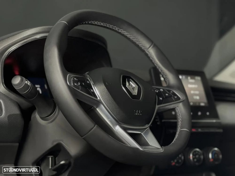 Renault Clio - 6