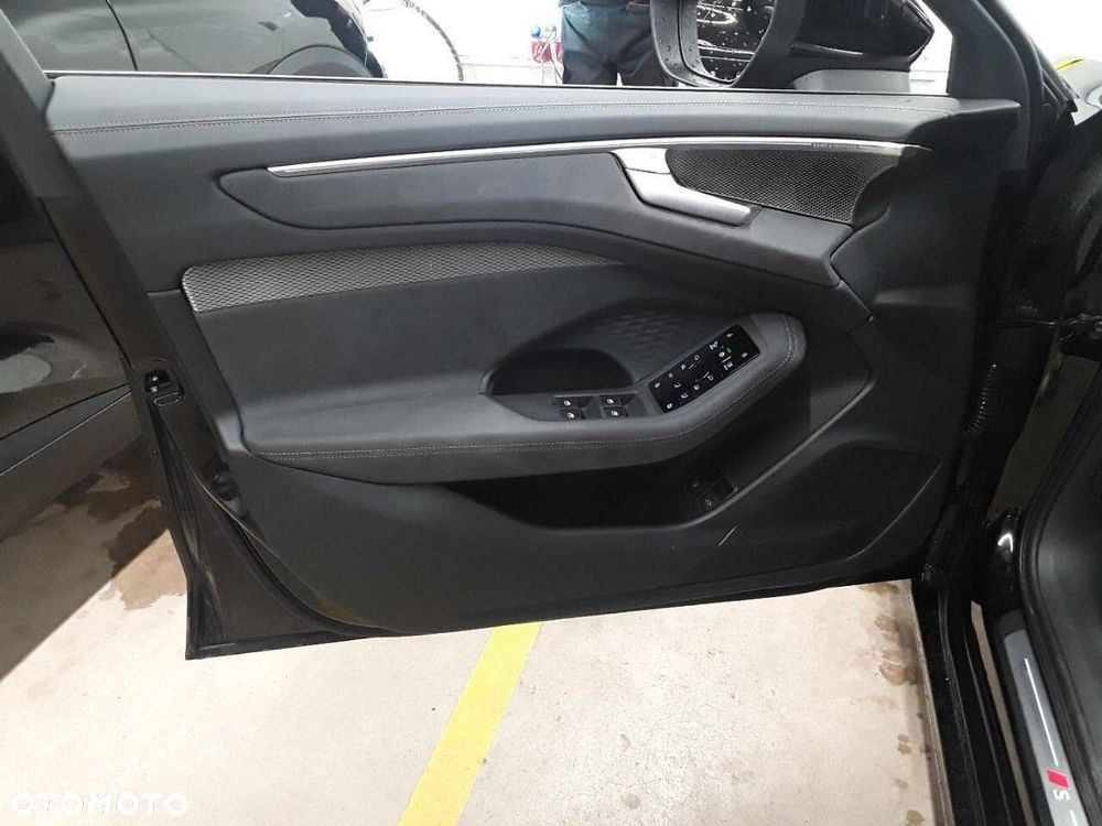 Audi A6 Avant 2025 photo 5