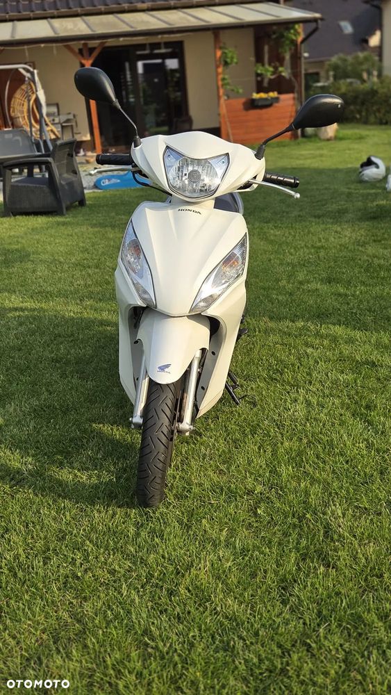 Honda Vision - 9