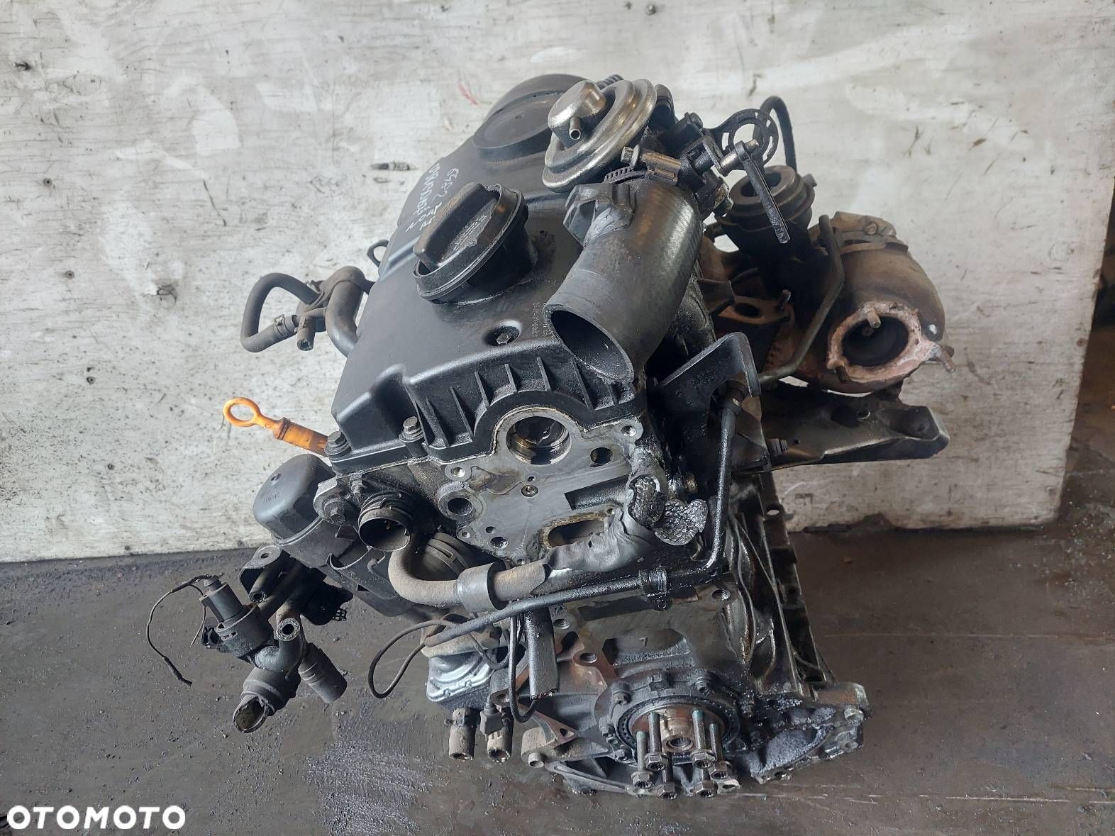 SILNIK DIESEL + POMPOWTRYSKI TURBO AUDI A4 B5 1.9 TDI AJM 038130073F - 1