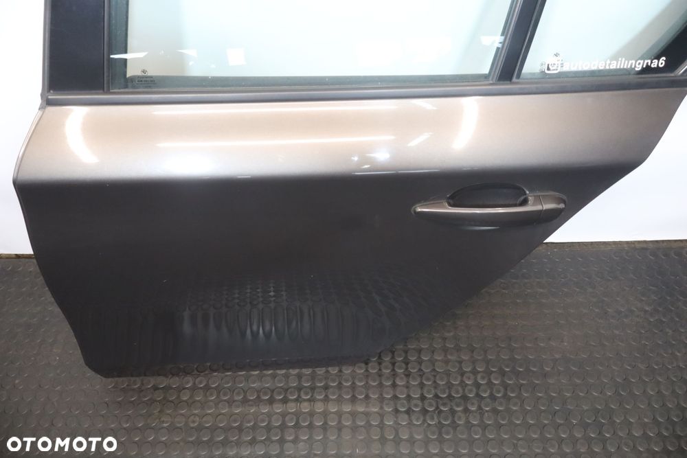 DRZWI LEWY TYŁ BMW 1 118I E87 A17/8 - 4