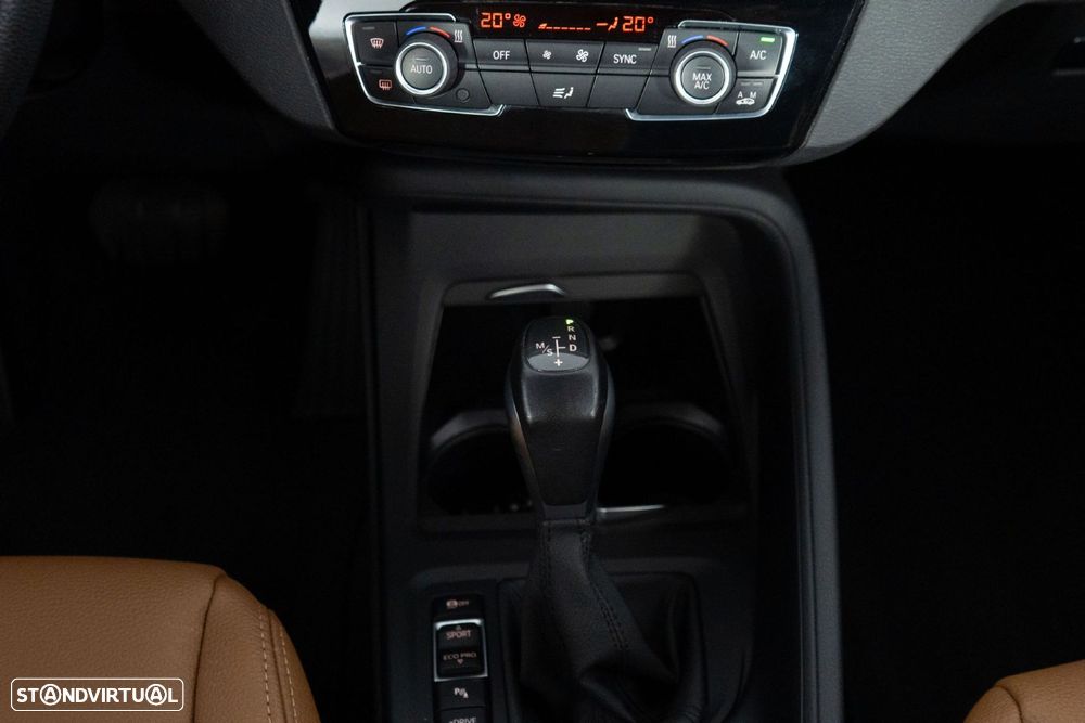 BMW X1 25 e xDrive Corporate Edition - 26