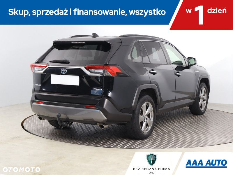 Toyota RAV4 - 6
