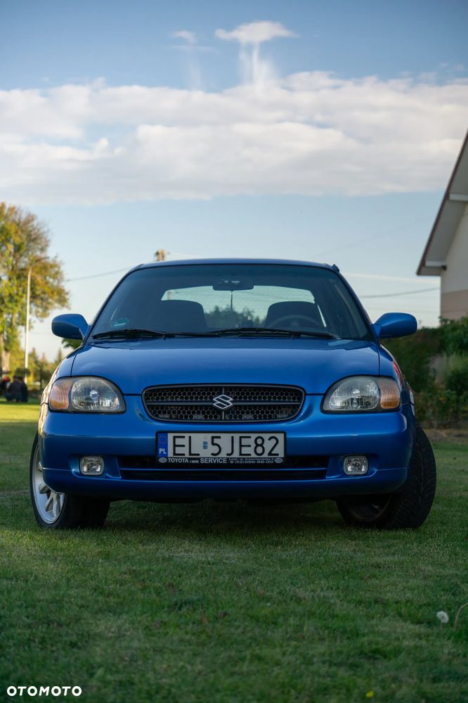 Suzuki Baleno 2000 photo 3