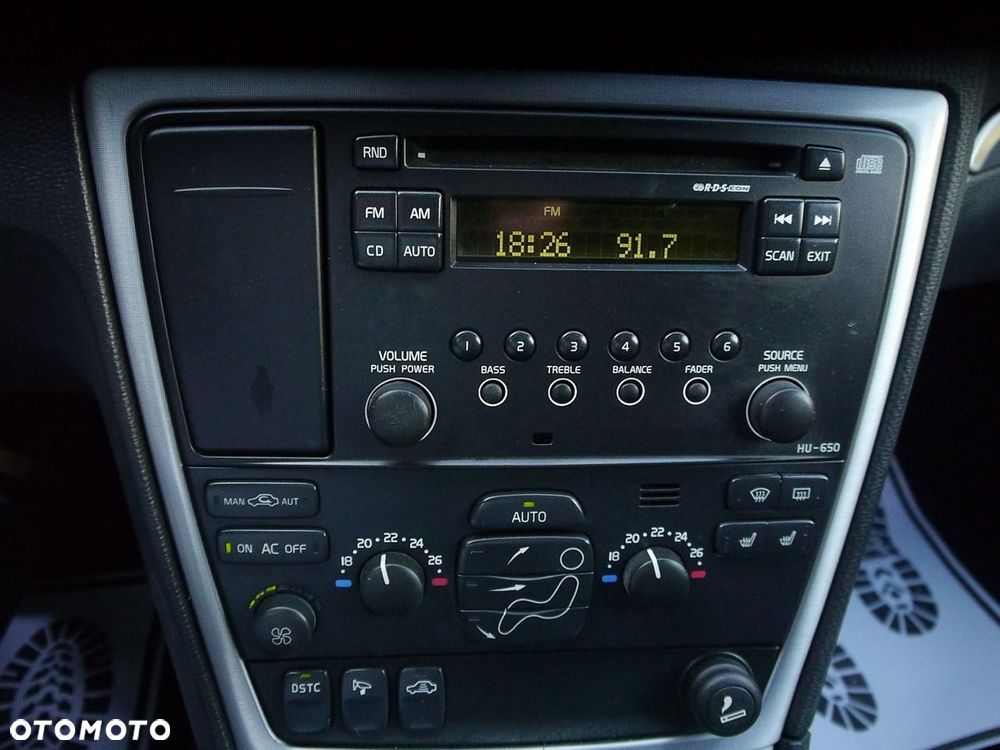 Volvo V70 2.5T AWD Momentum - 24