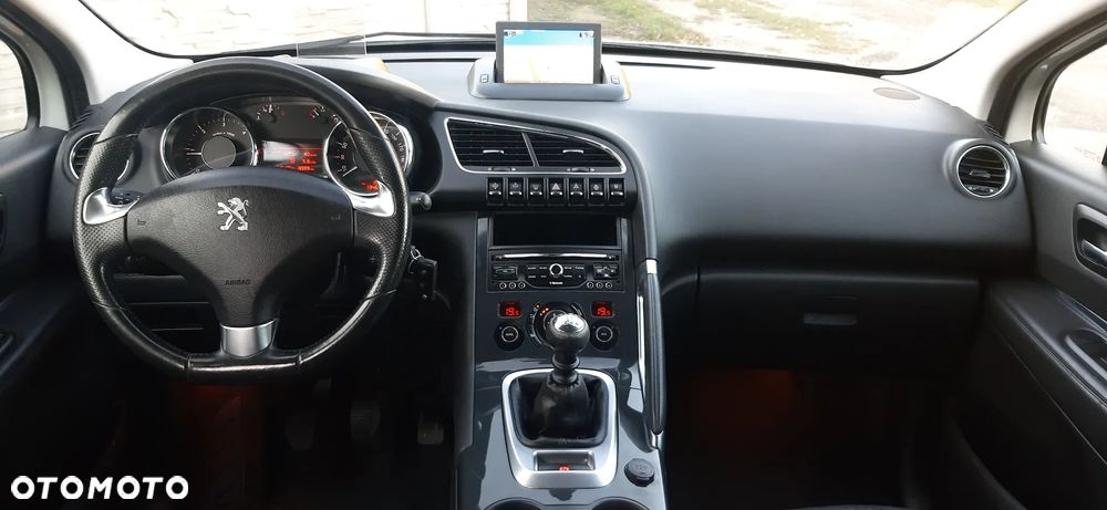 Peugeot 3008 HDi 115 Allure - 14