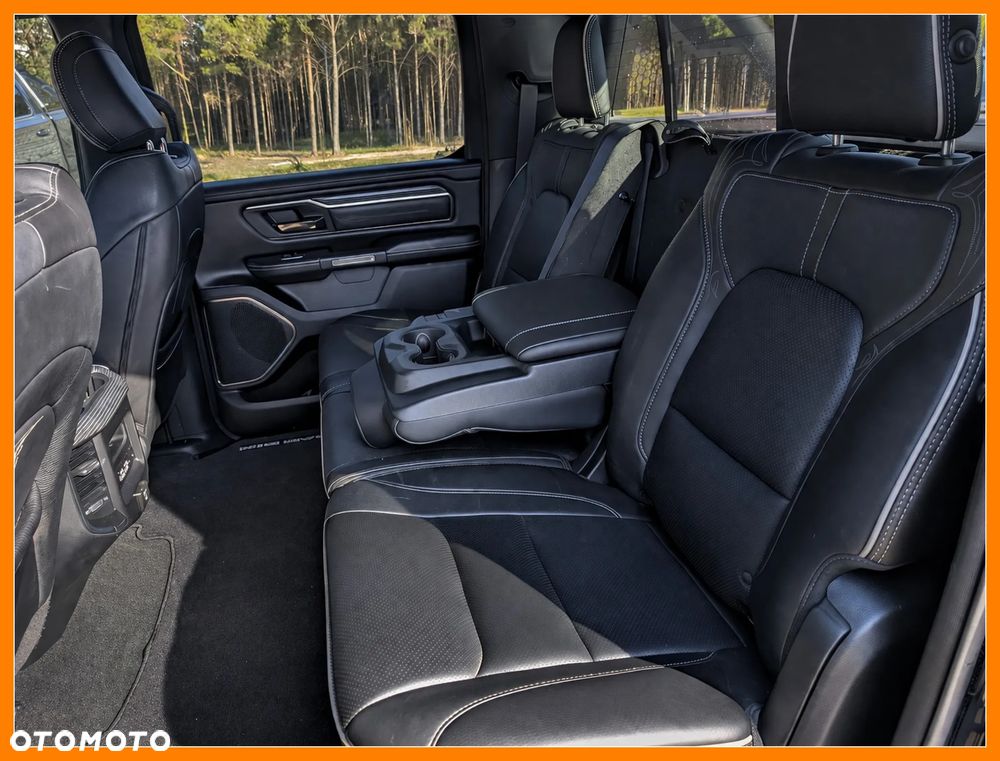 RAM 1500 Crew Cab Shortbed Limited - 14