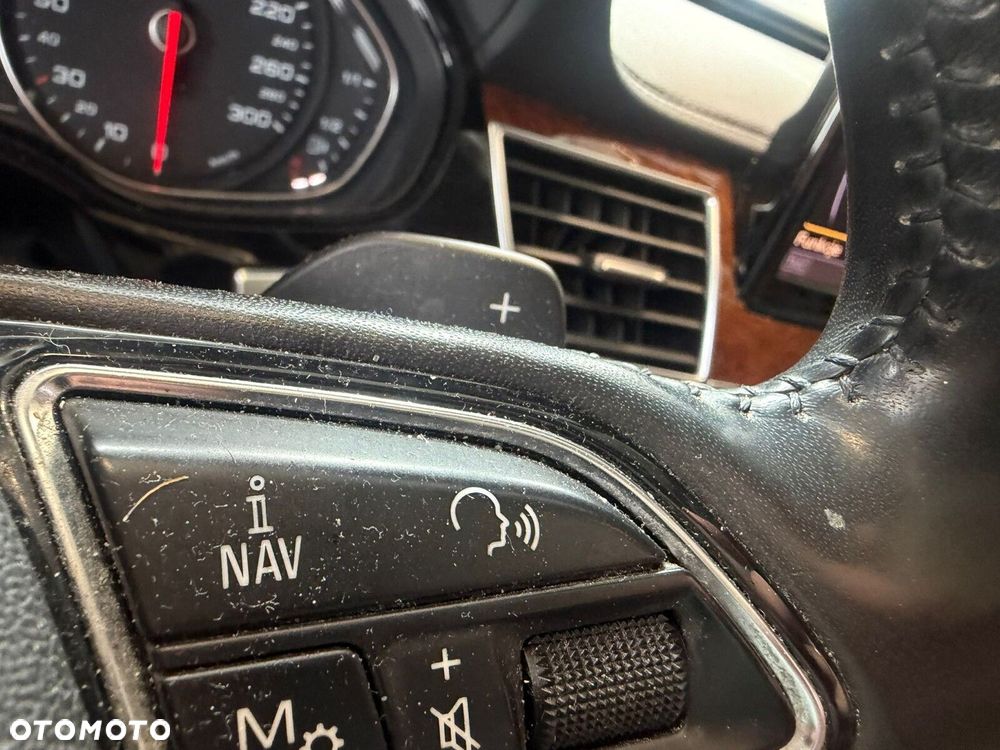 Audi A8 - 14