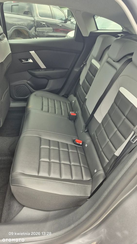 Citroën C4 1.2 mHEV Max eDCT6 - 18