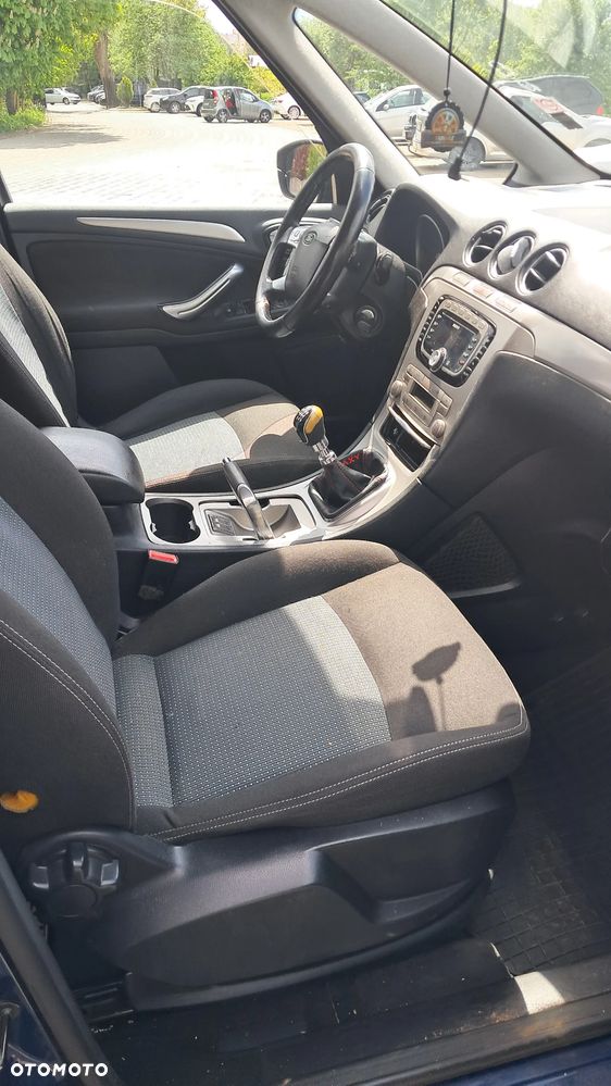 Ford Galaxy - 6