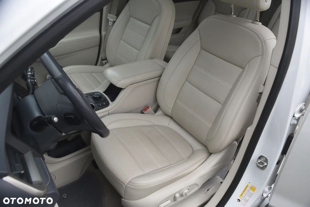 GMC Acadia - 25