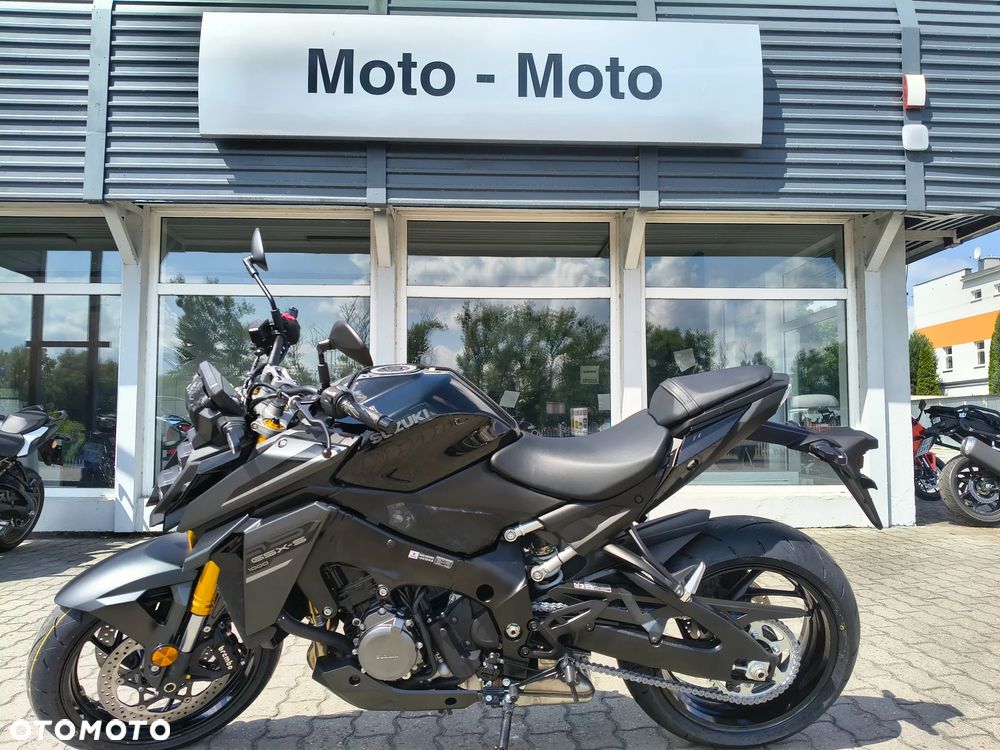 Suzuki GSX - 5