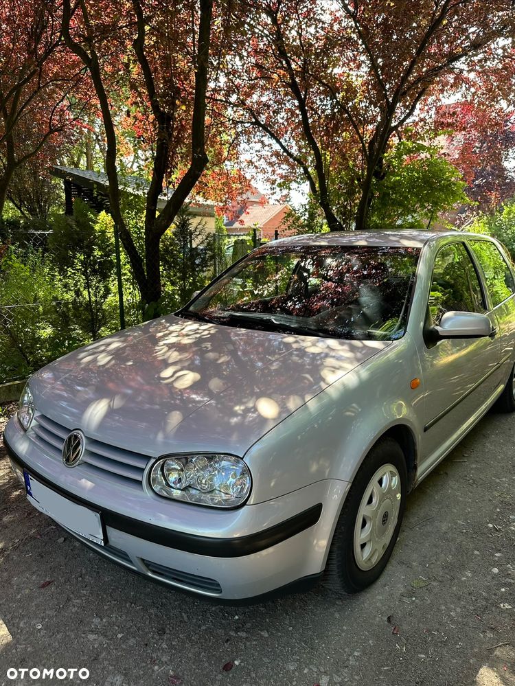 Volkswagen Golf 1.4 Basis - 1