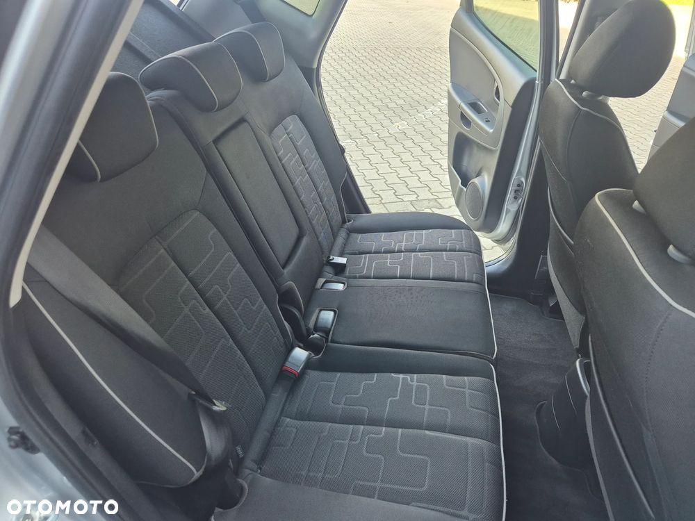 Kia Venga 1.4 L - 12