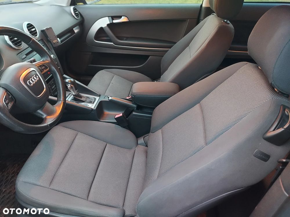 Audi A3 3-drzwiowe 1.6 TDI DPF Ambiente S tronic - 7