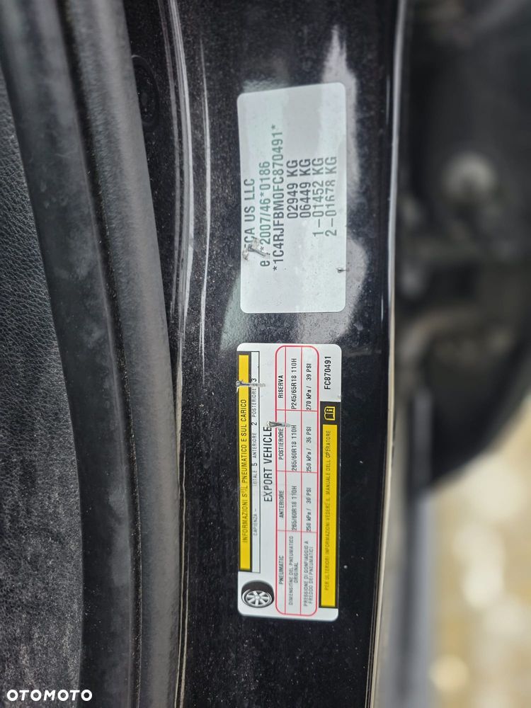 Jeep Grand Cherokee - 23