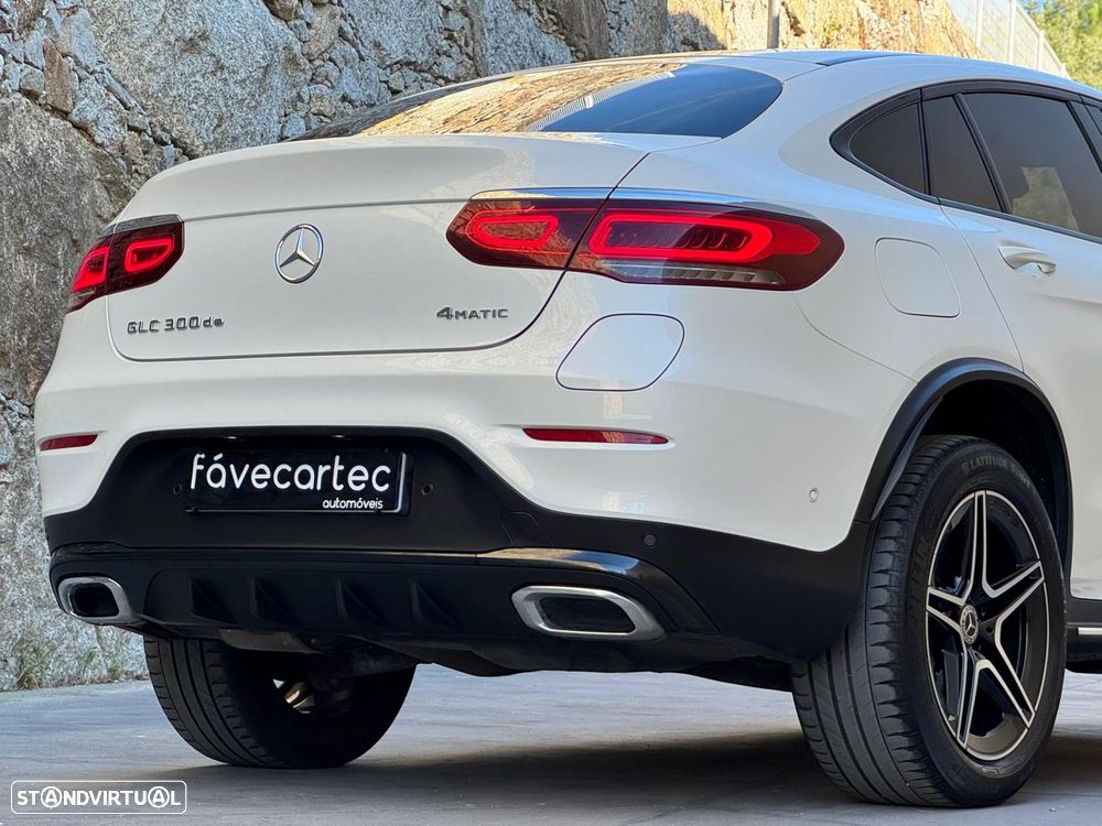 Mercedes-Benz GLC 300 de Coupe 4Matic 9G-TRONIC AMG Line Plus - 46