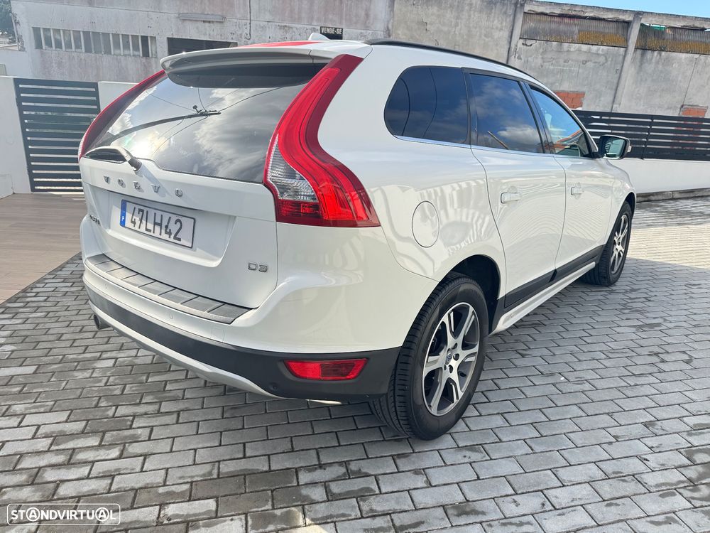 Volvo XC 60 2.0 D3 R-Design Geartronic - 2