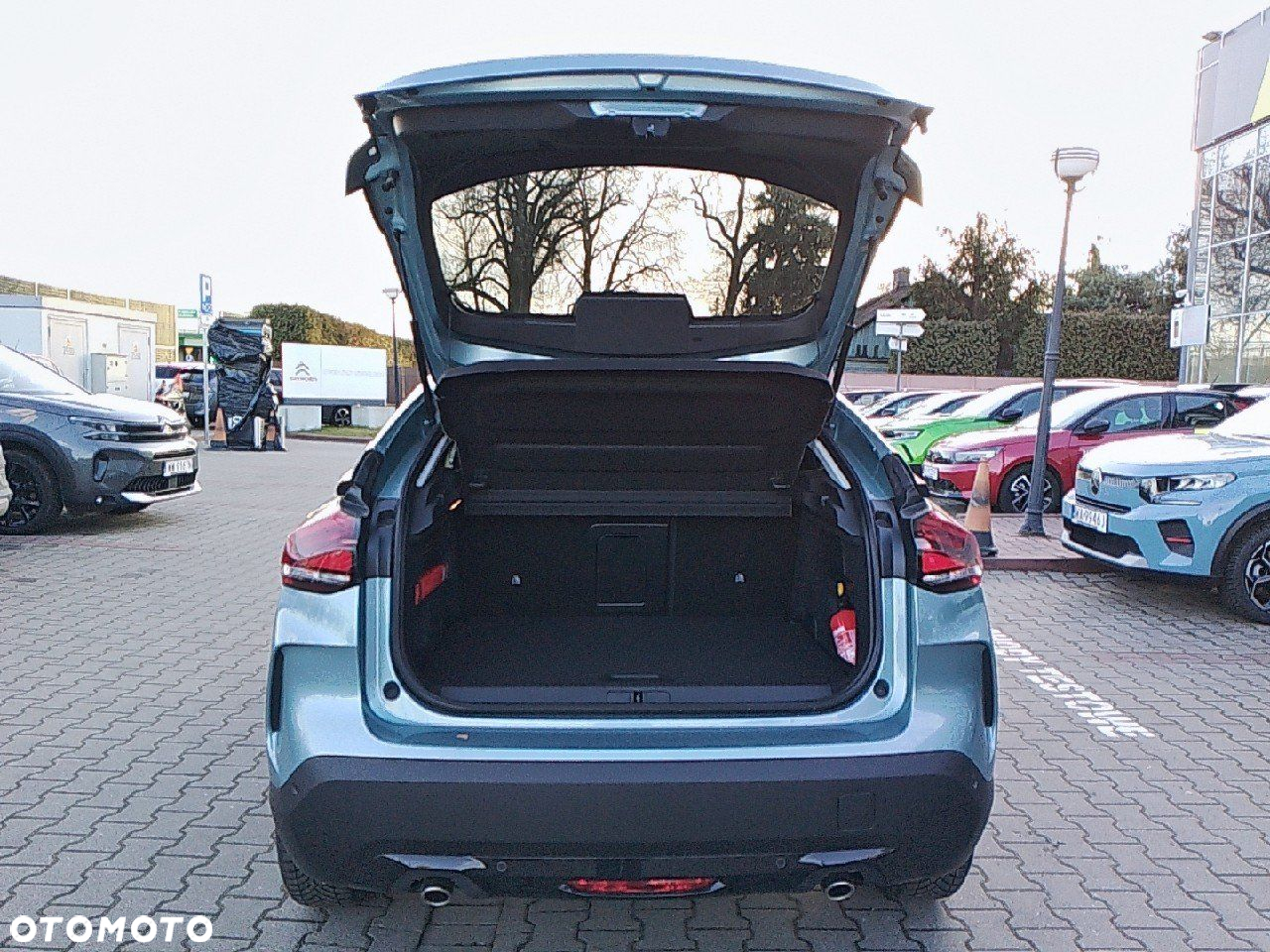 Citroën C4 1.2 PureTech Max S&S EAT8 - 6