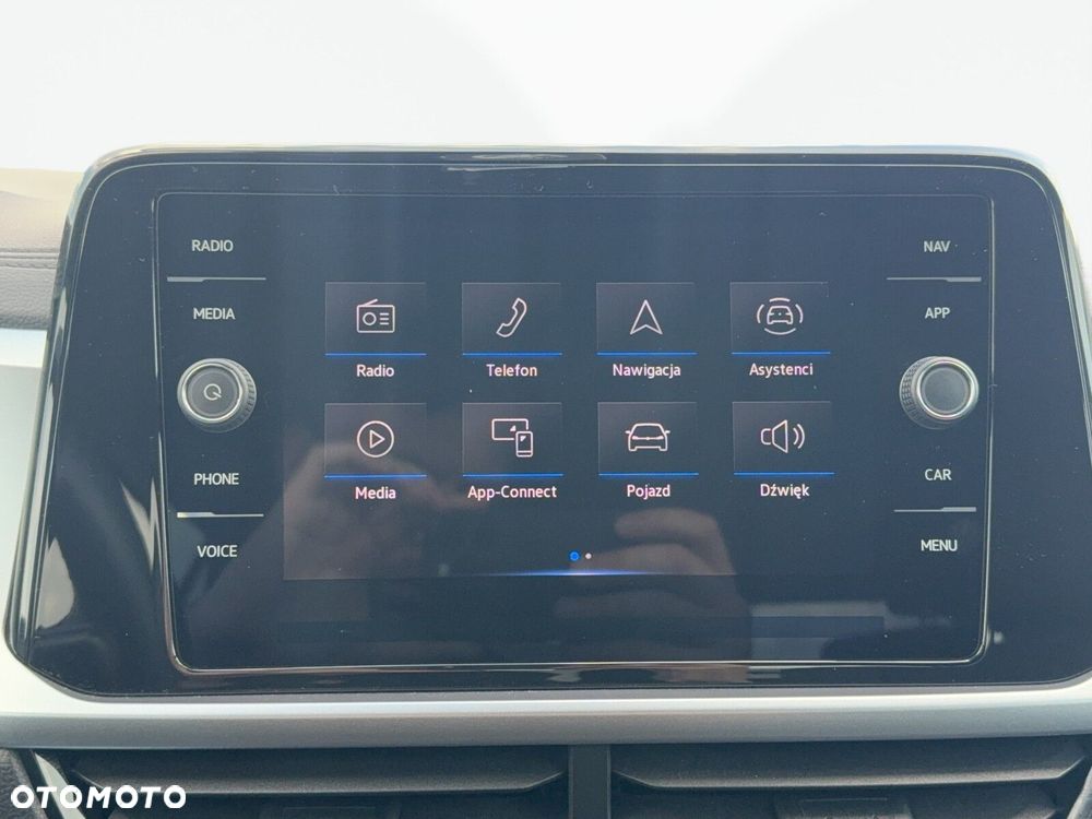 Volkswagen T-Roc - 16