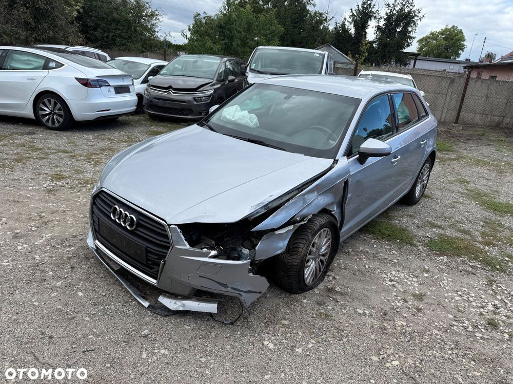 Audi A3 Sportback - 12