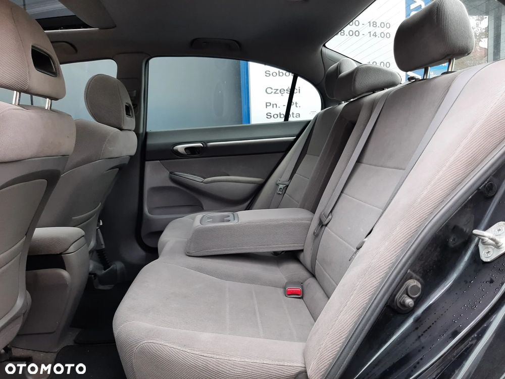 Honda Civic 1.8 Executive - 19