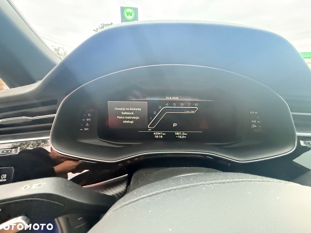 Audi RS Q8 - 14