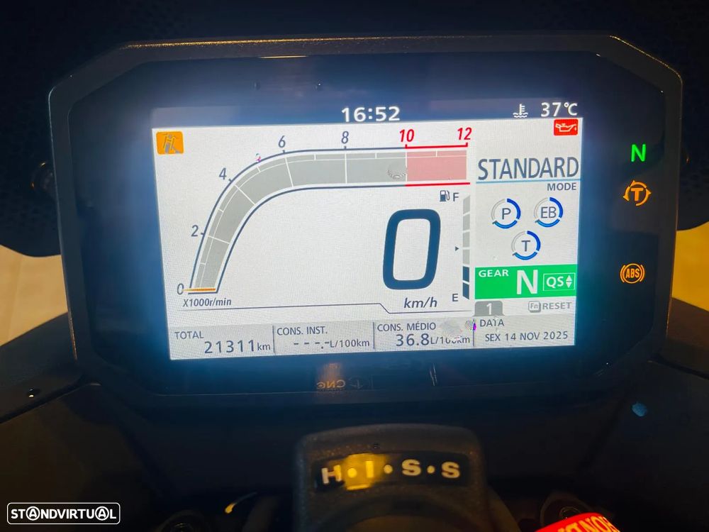 Honda Hornet 750 - 8