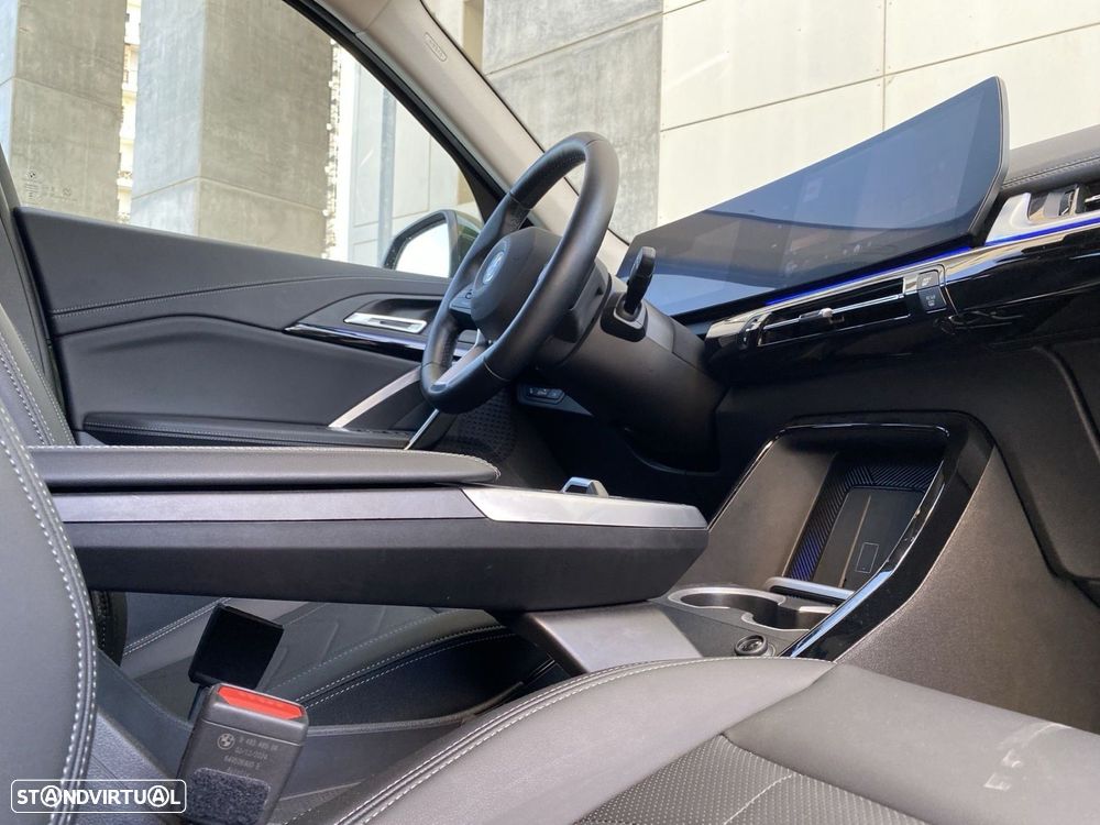BMW iX1 eDrive20 xLine - 16