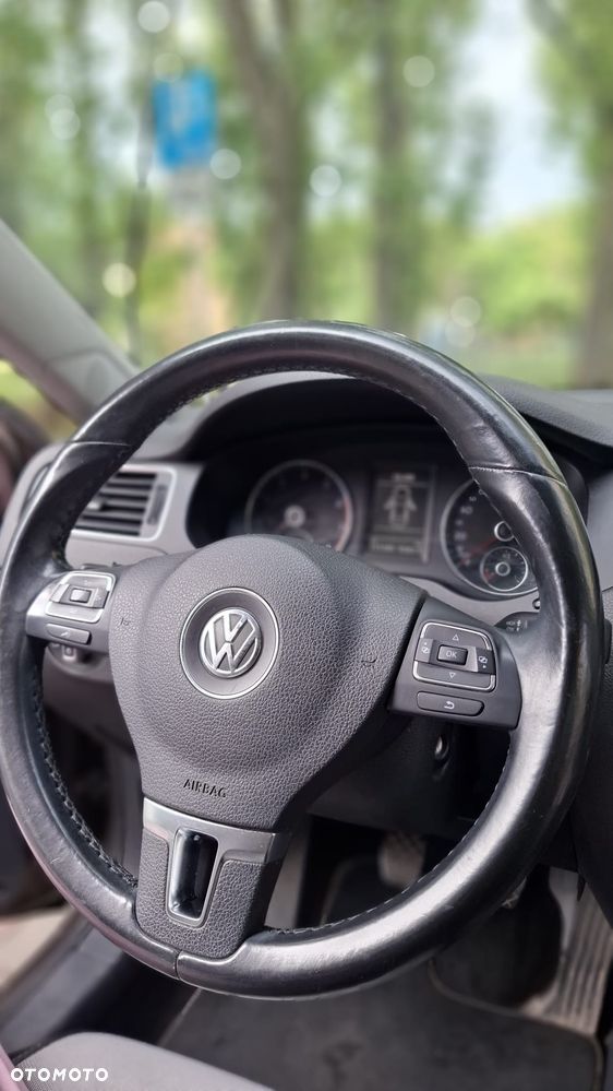 Volkswagen Jetta 1.4 TSI Highline - 9