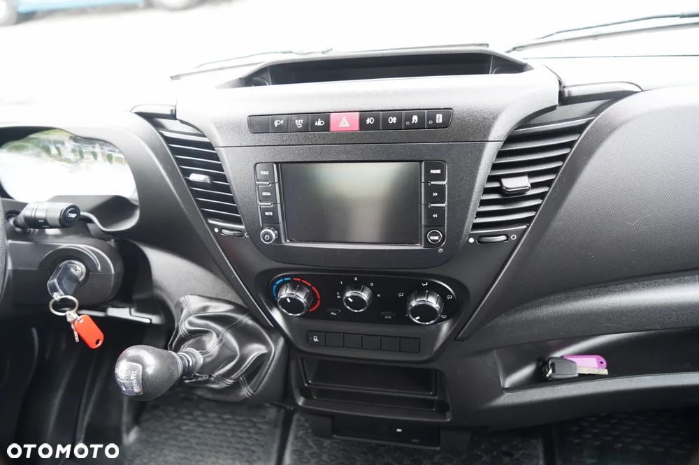 Iveco DAILY 35-140 / KONTENER / MANUAL / BLIŹNIAK / 2019 - 27