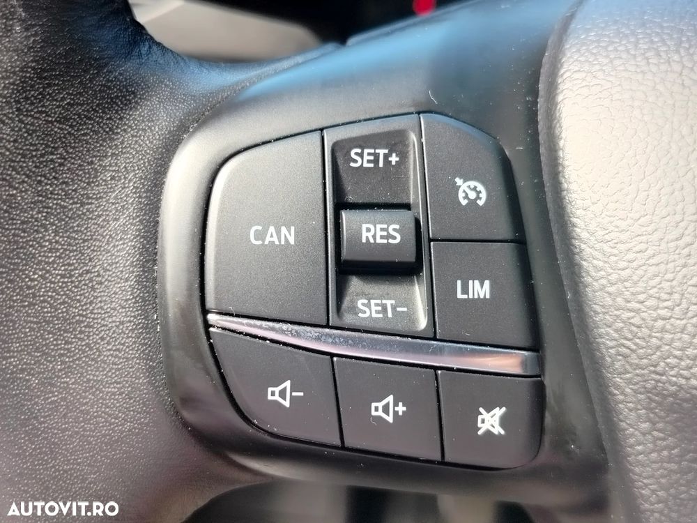 Ford Focus 2.0 EcoBlue Active Business - 28