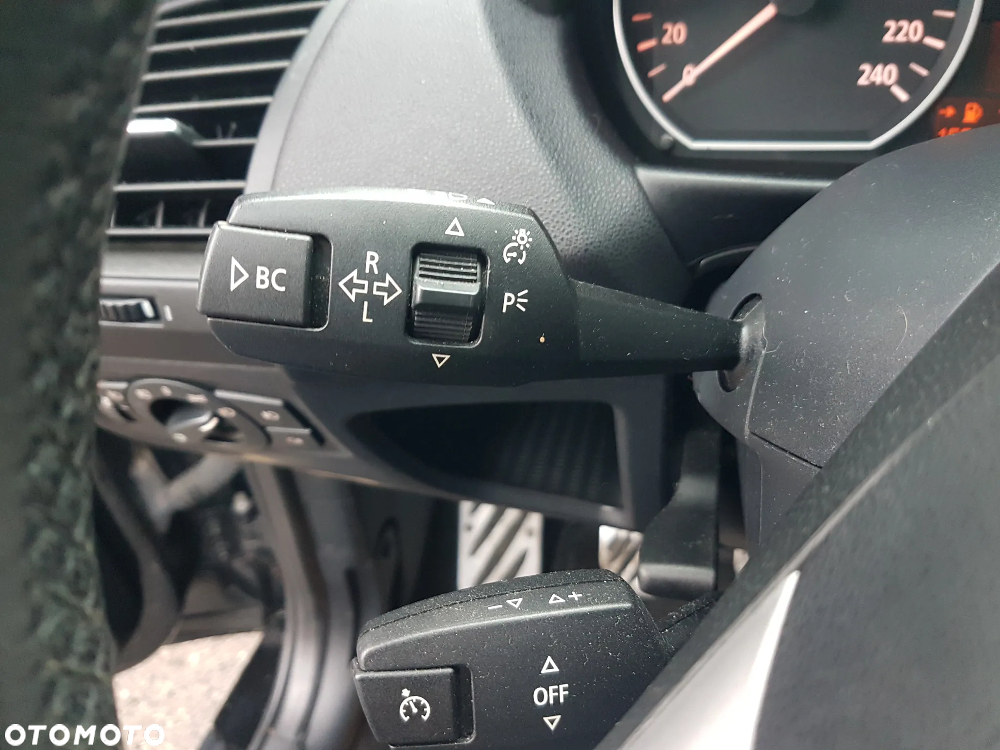 BMW Seria 1 120i - 20