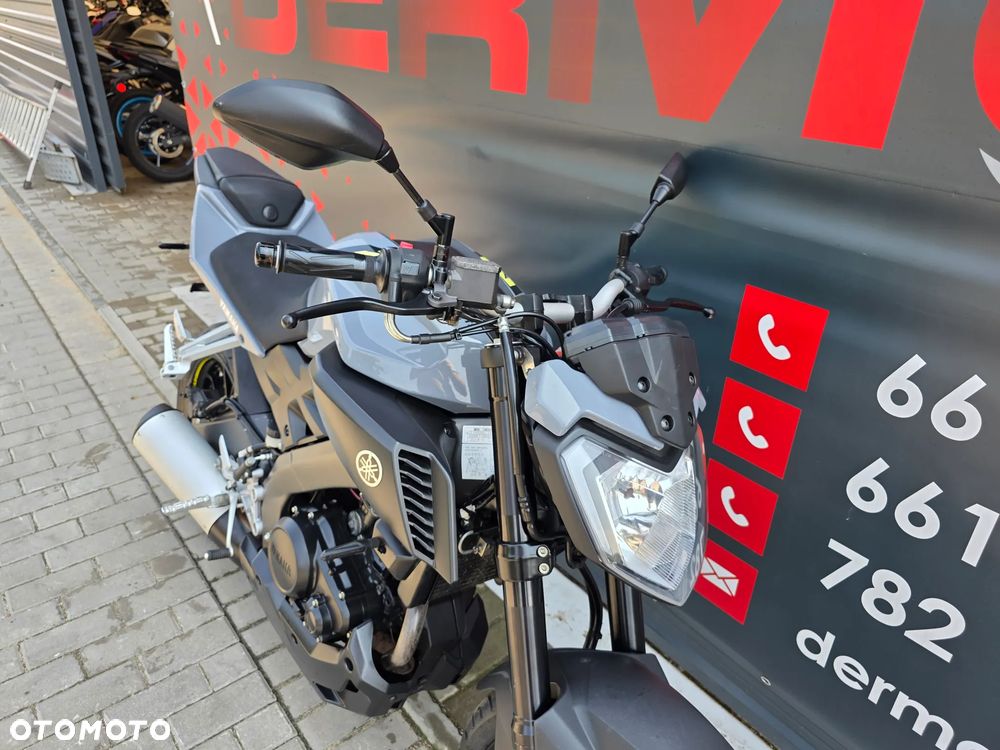 Yamaha MT - 24