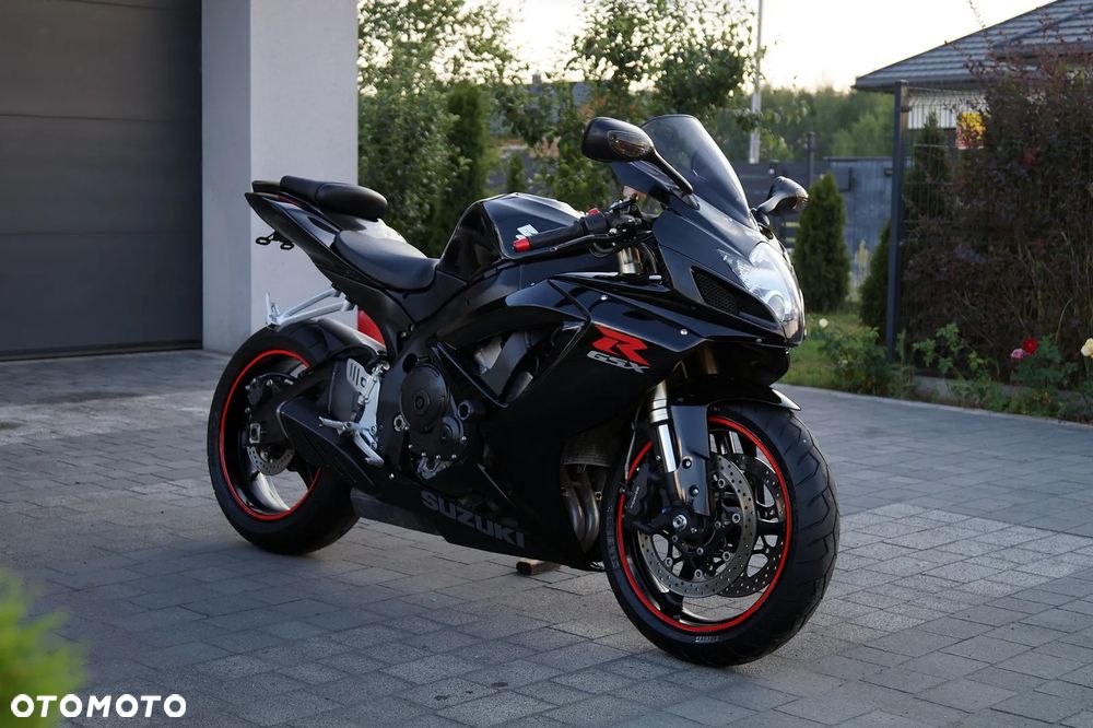 Suzuki GSX-R - 4