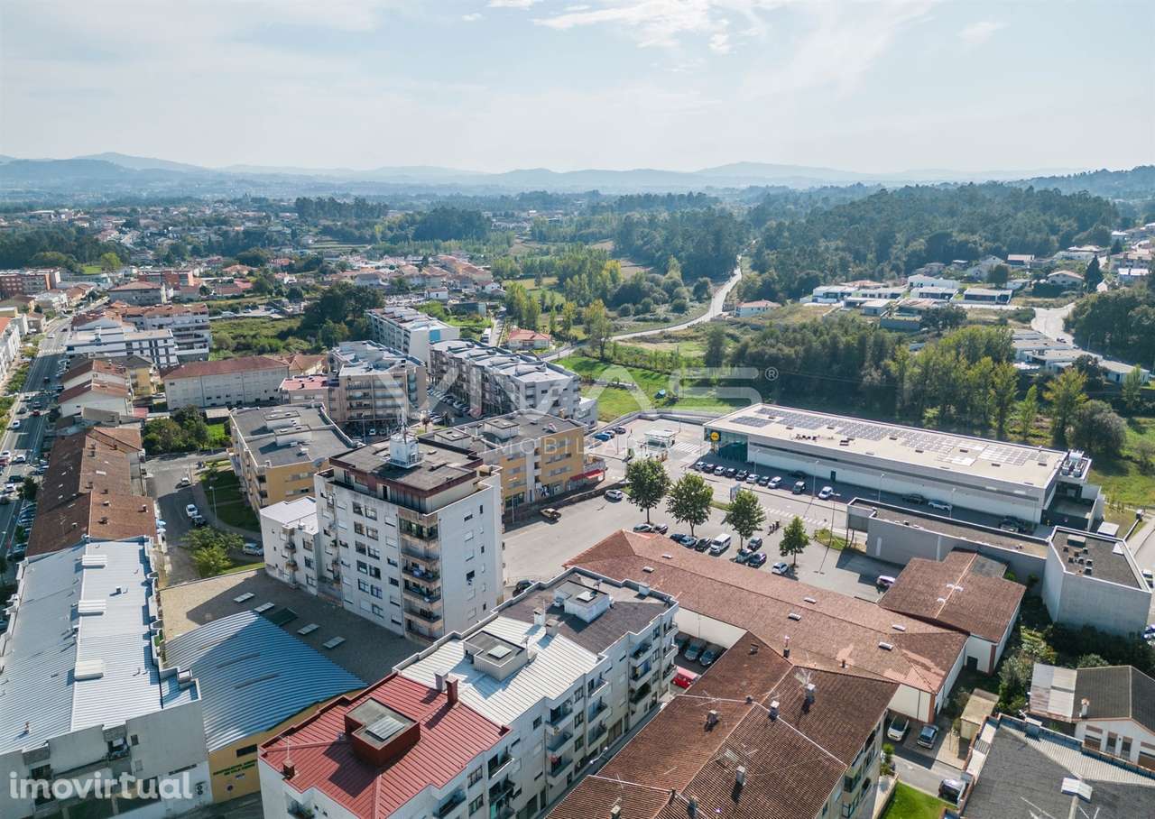 Apartamento T3 Venda em Vila Verde e Barbudo,Vila Verde - Grande imagem: 2/25