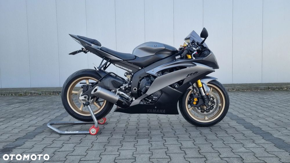 Yamaha R6 - 3