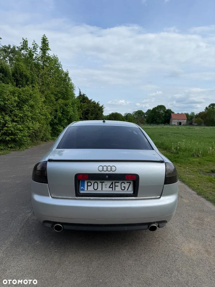 Audi A6 Limousine 2.4 - 3