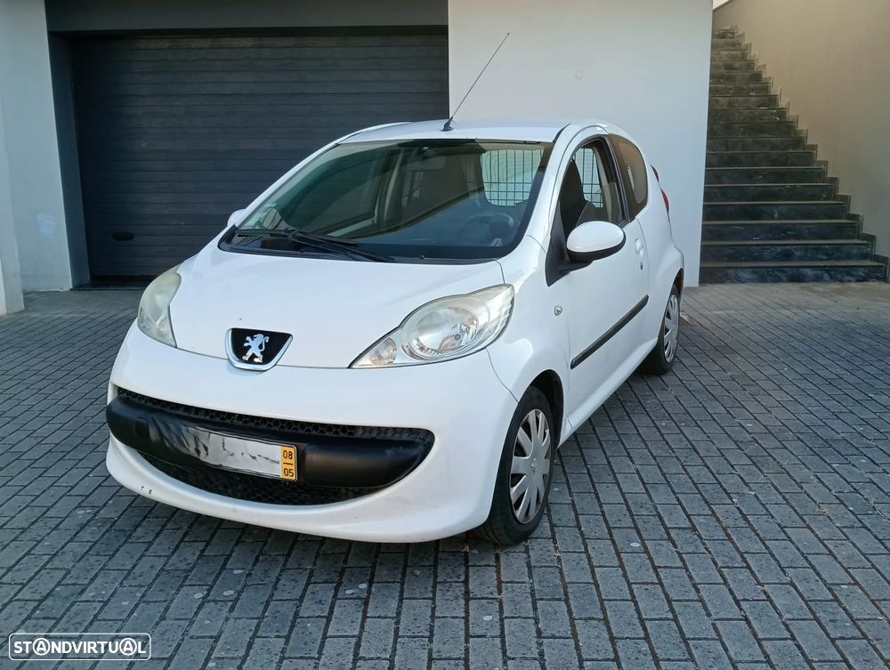 Peugeot 107 1.4 HDi Trendy - 1