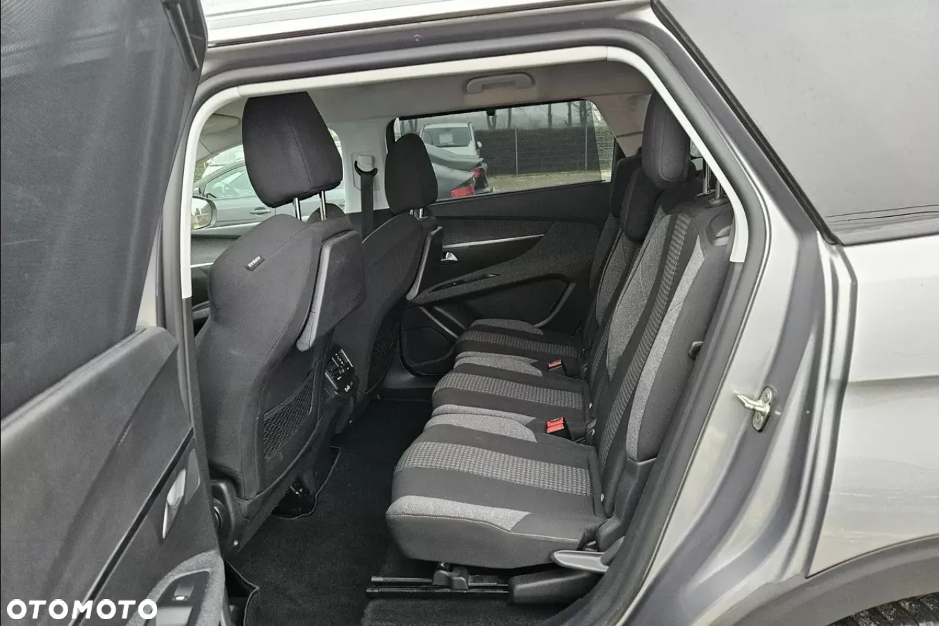 Peugeot 5008 1.5 BlueHDI Active S&S EAT8 - 15