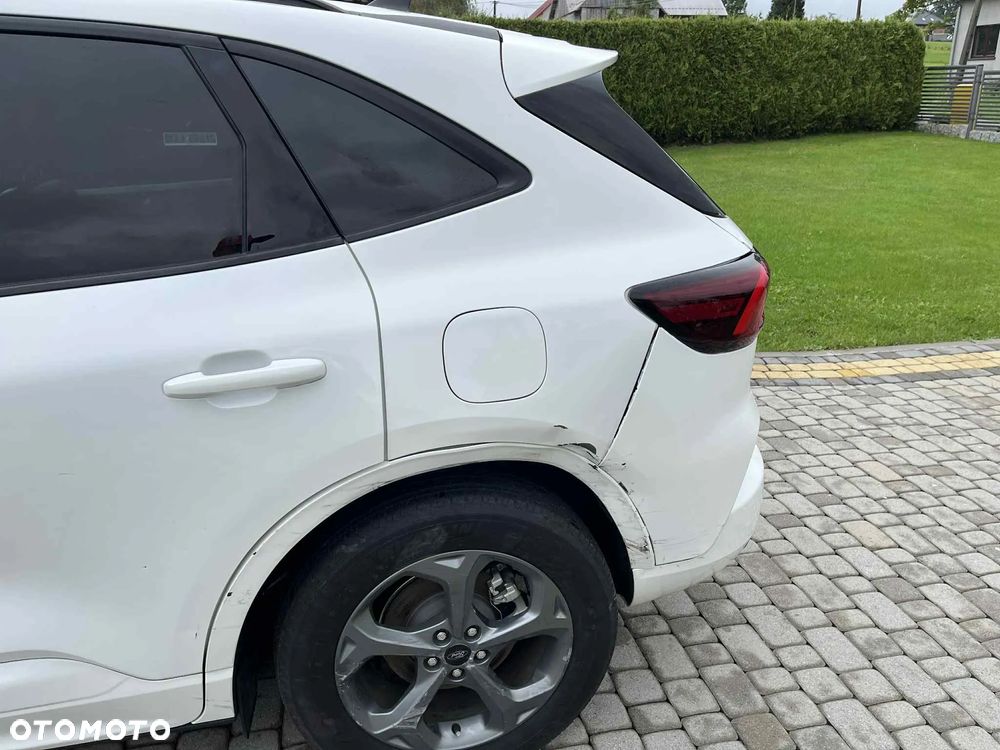 Ford Kuga 1.5 EcoBoost ST-LINE X - 18