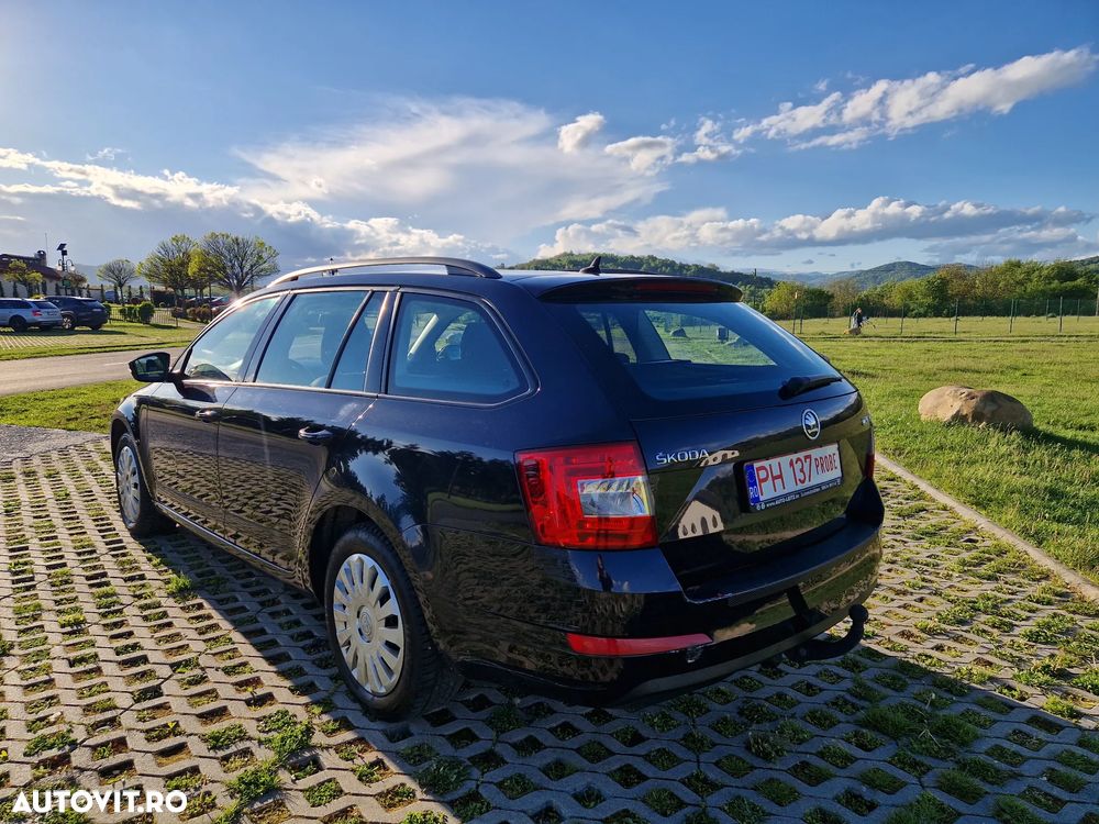 Skoda Octavia 2.0 TDI AMBITION DSG - 4