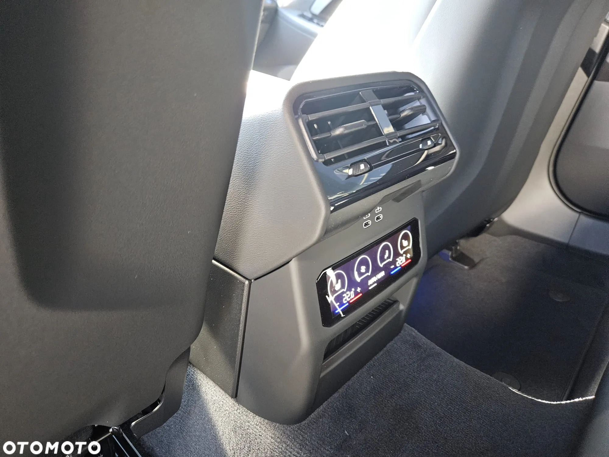 BMW M5 xDrive Touring - 18